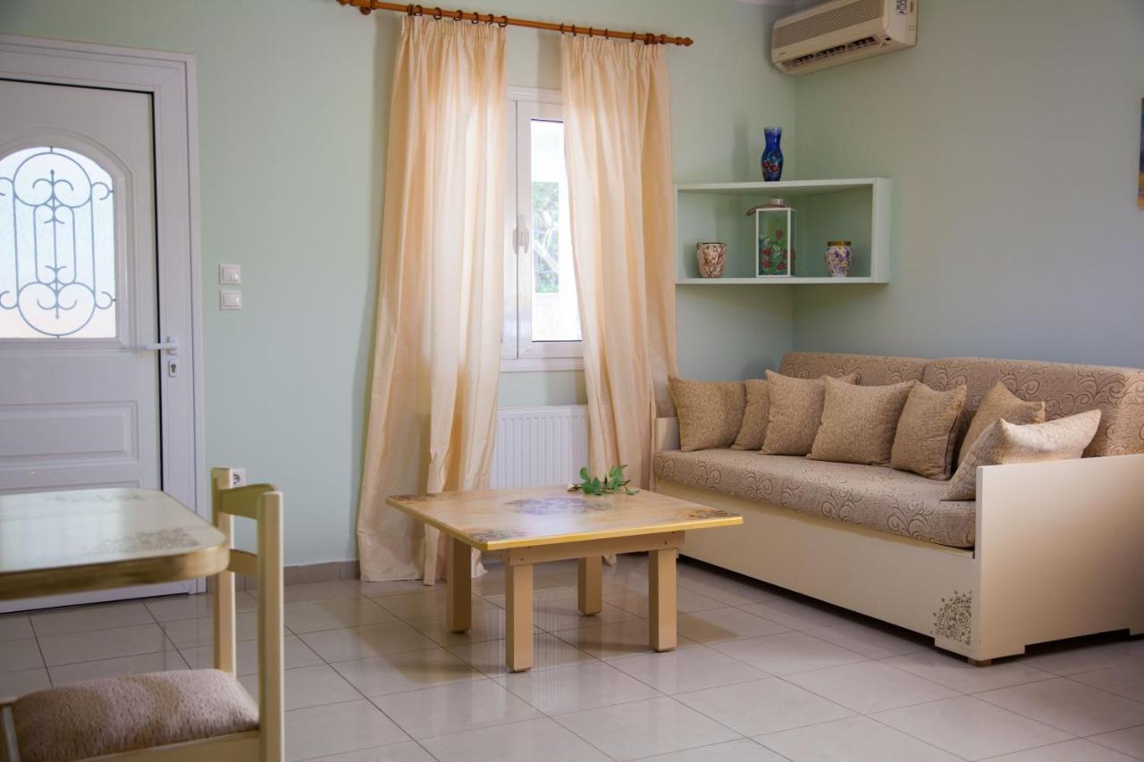 La Casa D'Estate Villa Lakíthra Buitenkant foto